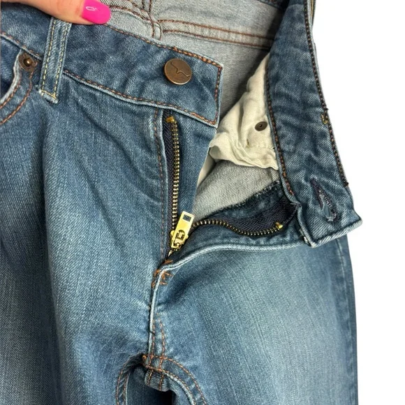 Women's Blue Jeans - Picture 8 of 12